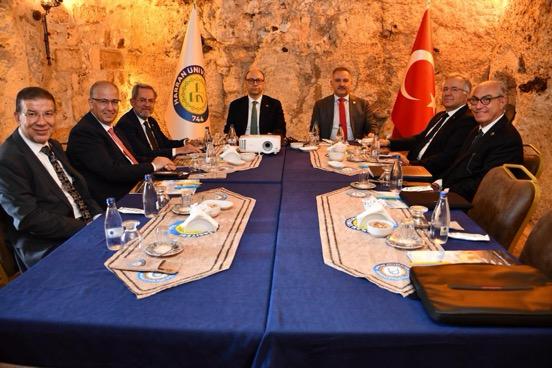ÜHBD Yönetim Kurulu Toplantısı
